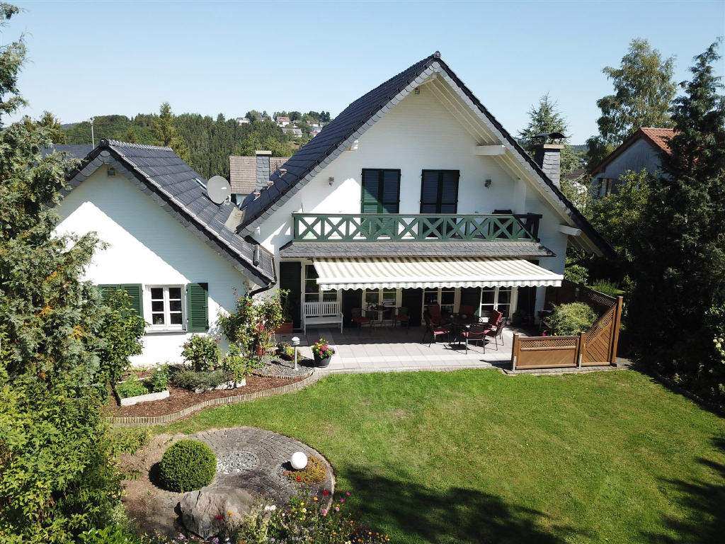 004000549800_004000549800_302_802_12032025110145859